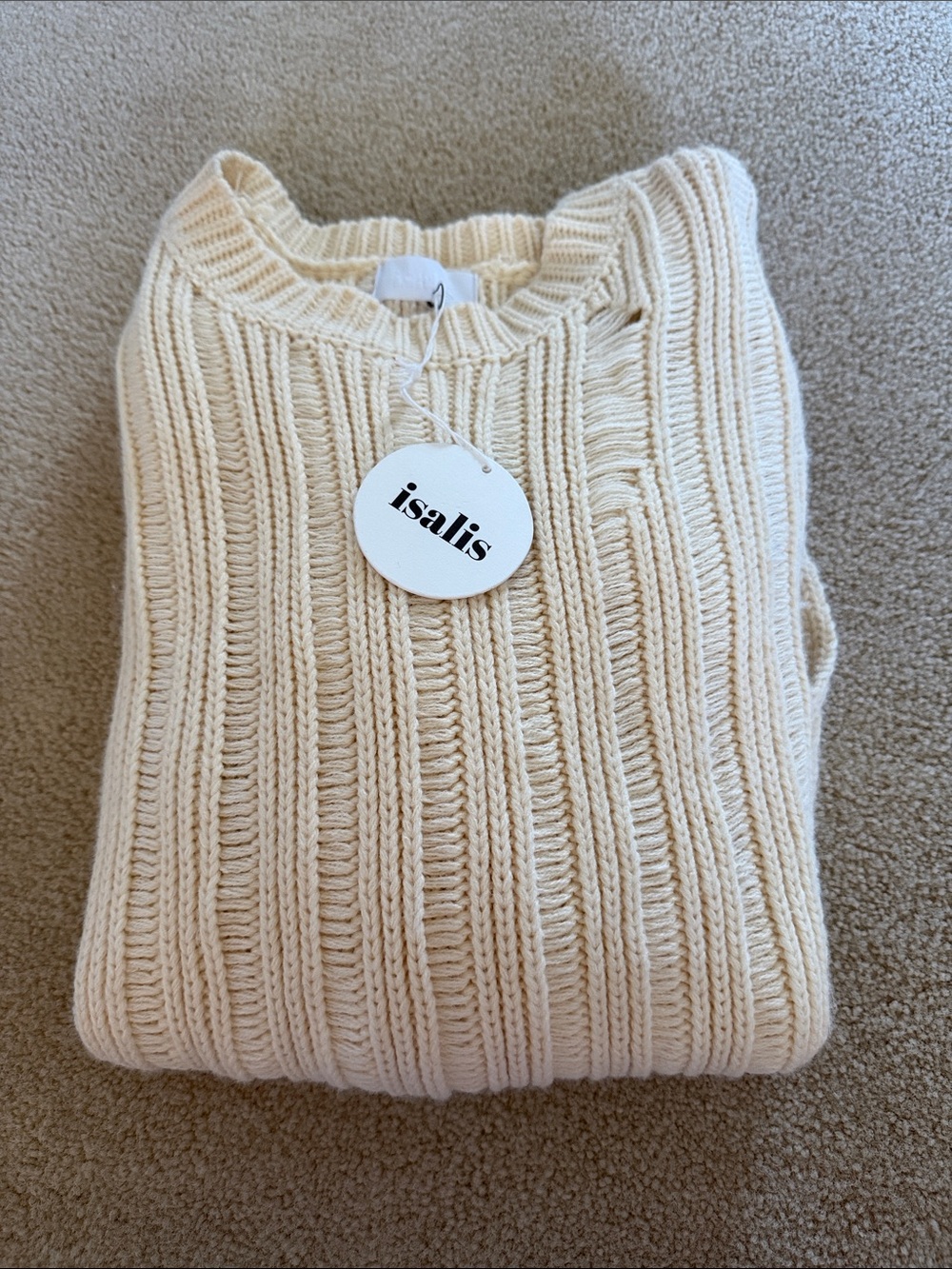 Isalis Maura Sweater with slit in cream